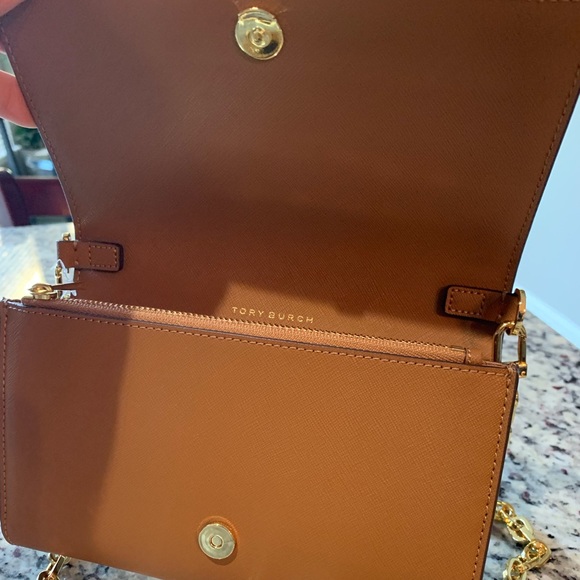 NWT last one❤️Auth Tory Burch Wallet Crossbody - Picture 7 of 7